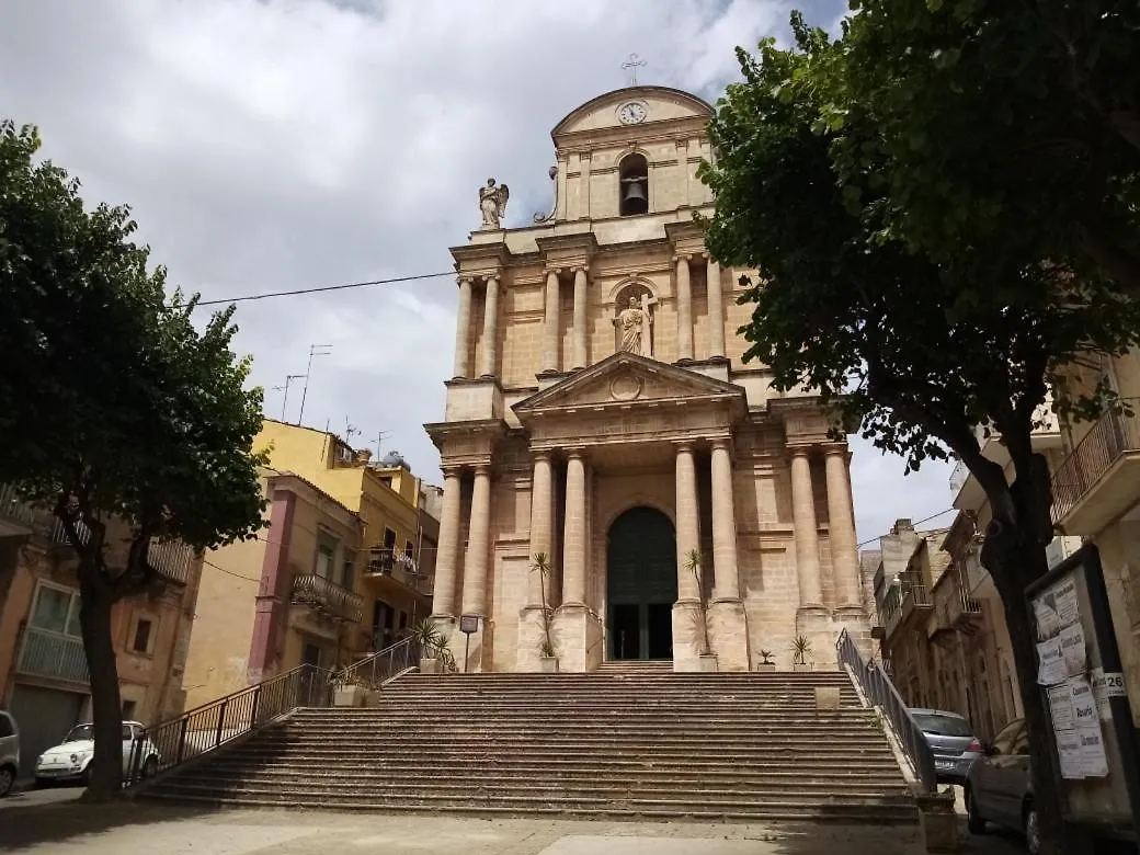 Piazza Salvatore 7, Gocce Di Sicilia Ragusa 0*,  Italy
